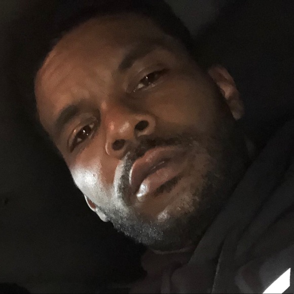 Meet your Posher, Derrick - Picture 1 of 1